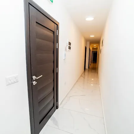 Spacious Family In Malta 3br By Hostmt Apartament *