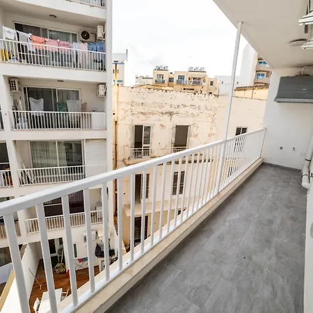 Spacious Family In Malta 3br By Hostmt Apartament
